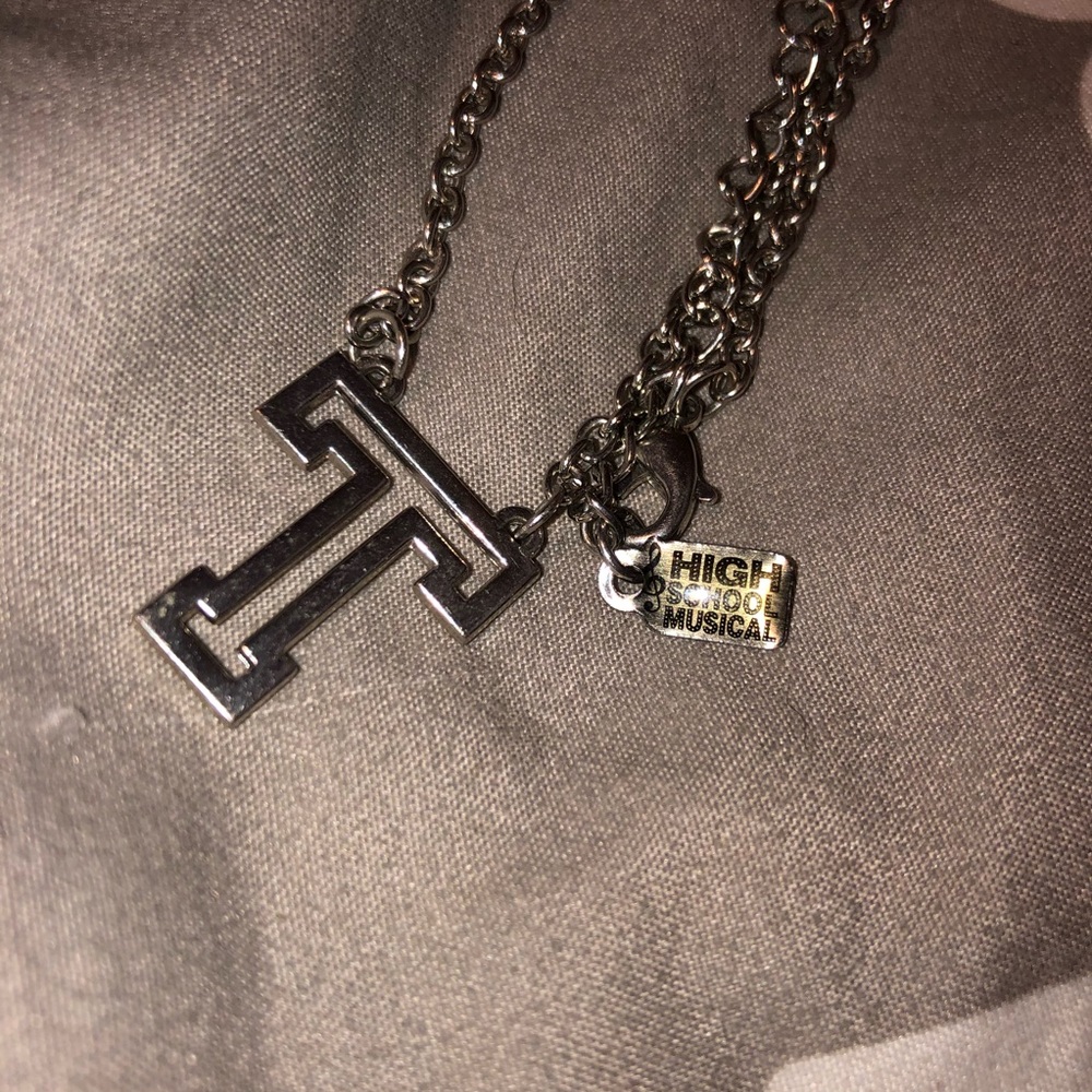 3/$20 High School Musical Troy “T” necklace